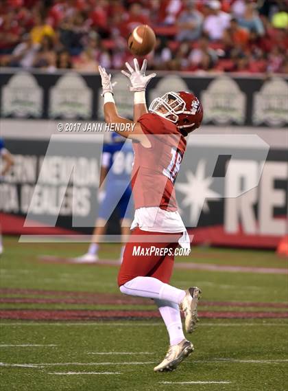 Thumbnail 3 in Kakuku vs. Bingham (Polynesian Football Classic) photogallery.