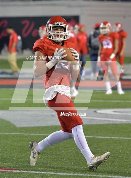 Thumbnail 3 in Kakuku vs. Bingham (Polynesian Football Classic) photogallery.