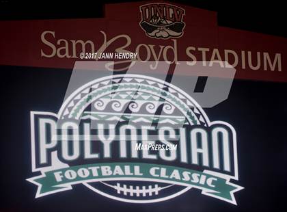 Thumbnail 1 in Kakuku vs. Bingham (Polynesian Football Classic) photogallery.