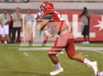 Thumbnail 3 in Kakuku vs. Bingham (Polynesian Football Classic) photogallery.