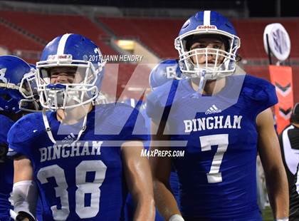 Thumbnail 1 in Kakuku vs. Bingham (Polynesian Football Classic) photogallery.