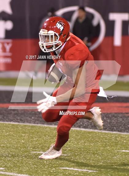 Thumbnail 2 in Kakuku vs. Bingham (Polynesian Football Classic) photogallery.