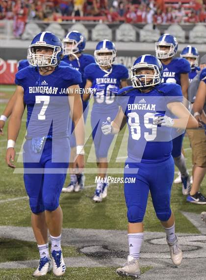 Thumbnail 2 in Kakuku vs. Bingham (Polynesian Football Classic) photogallery.