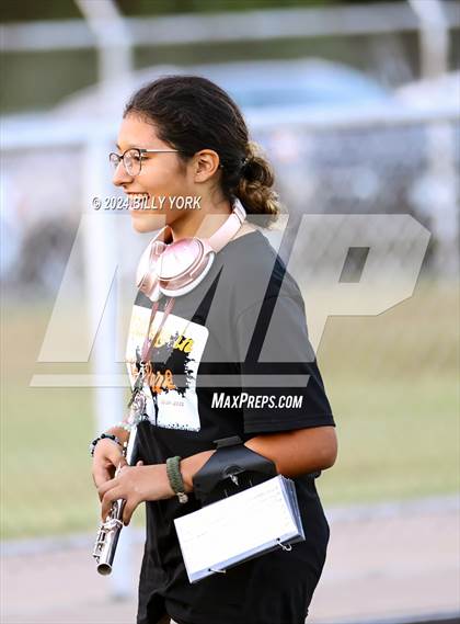 Thumbnail 2 in Grand Saline vs Palmer photogallery.