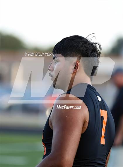 Thumbnail 1 in Grand Saline vs Palmer photogallery.