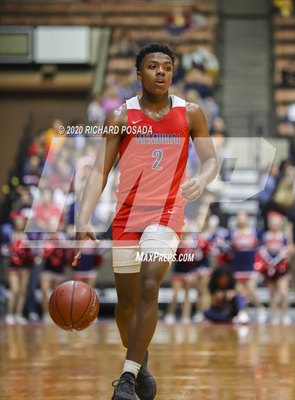 Thumbnail 1 in Clovis West vs. San Joaquin Memorial (CIF Open Division Central Section Finals) photogallery.