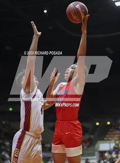 Thumbnail 1 in Clovis West vs. San Joaquin Memorial (CIF Open Division Central Section Finals) photogallery.