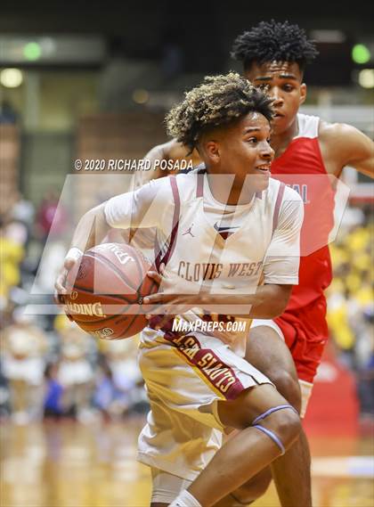 Thumbnail 1 in Clovis West vs. San Joaquin Memorial (CIF Open Division Central Section Finals) photogallery.