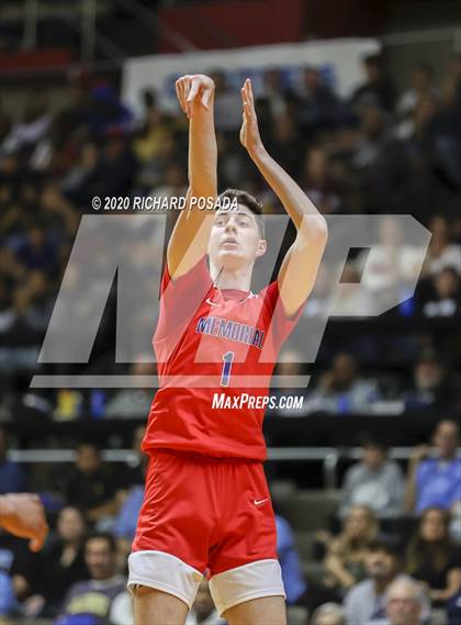 Thumbnail 2 in Clovis West vs. San Joaquin Memorial (CIF Open Division Central Section Finals) photogallery.