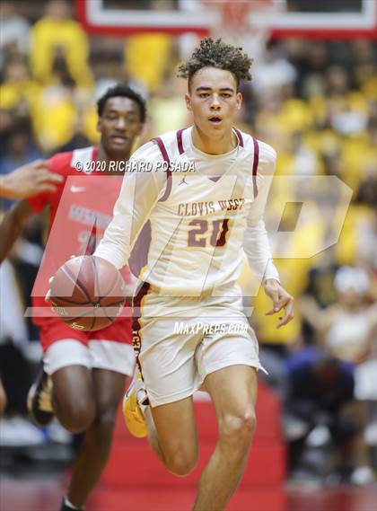 Thumbnail 3 in Clovis West vs. San Joaquin Memorial (CIF Open Division Central Section Finals) photogallery.