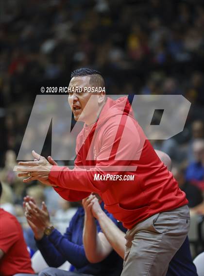 Thumbnail 2 in Clovis West vs. San Joaquin Memorial (CIF Open Division Central Section Finals) photogallery.