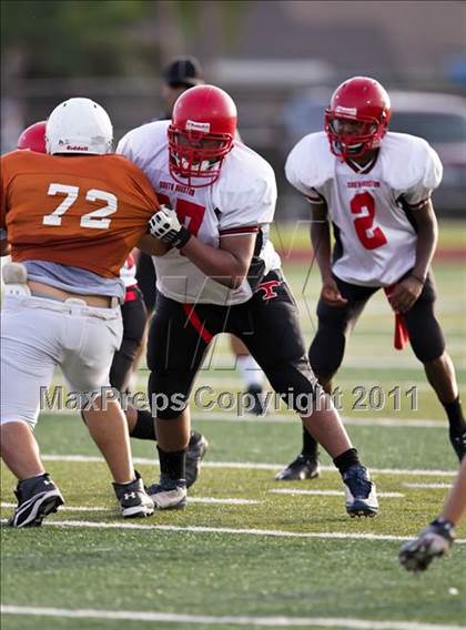 Thumbnail 2 in South Houston Freshman A @ Alvin Freshman Orange photogallery.