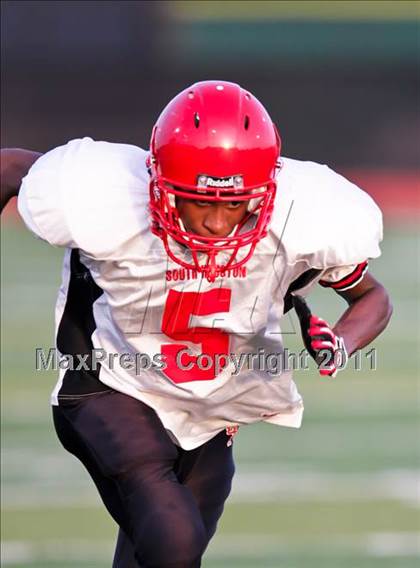 Thumbnail 2 in South Houston Freshman A @ Alvin Freshman Orange photogallery.