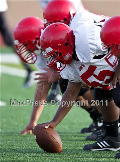 Thumbnail 3 in South Houston Freshman A @ Alvin Freshman Orange photogallery.