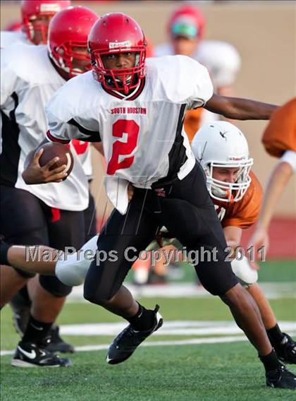 Thumbnail 3 in South Houston Freshman A @ Alvin Freshman Orange photogallery.