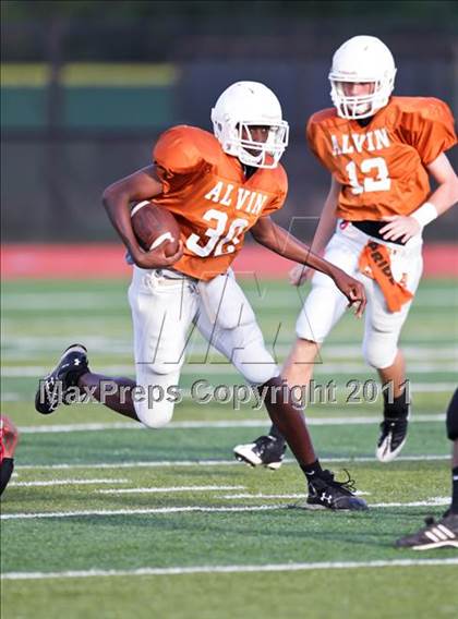 Thumbnail 2 in South Houston Freshman A @ Alvin Freshman Orange photogallery.