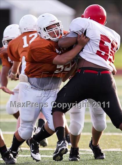 Thumbnail 3 in South Houston Freshman A @ Alvin Freshman Orange photogallery.