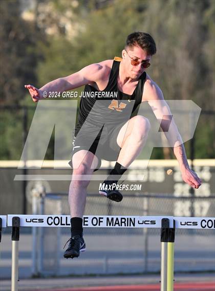 Thumbnail 3 in College of Marin Meet photogallery.