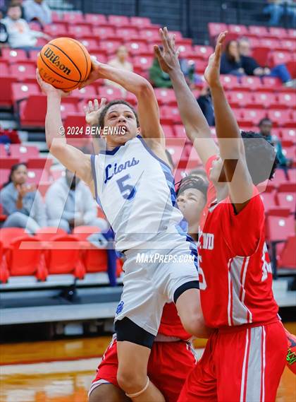 Thumbnail 2 in Lovett vs. Woodland (Region 5-AAAA Tournament) photogallery.