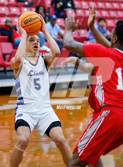 Thumbnail 3 in Lovett vs. Woodland (Region 5-AAAA Tournament) photogallery.