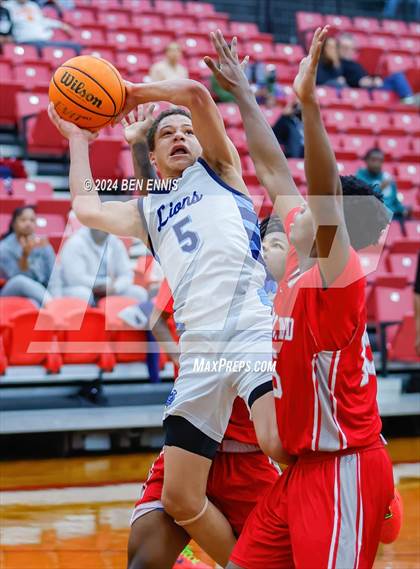 Thumbnail 1 in Lovett vs. Woodland (Region 5-AAAA Tournament) photogallery.