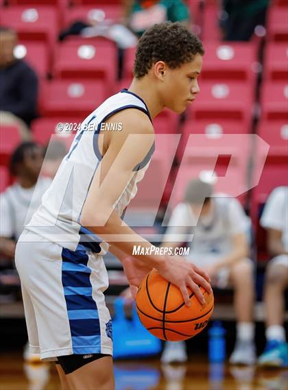 Thumbnail 1 in Lovett vs. Woodland (Region 5-AAAA Tournament) photogallery.
