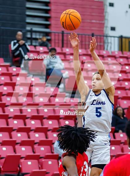 Thumbnail 3 in Lovett vs. Woodland (Region 5-AAAA Tournament) photogallery.