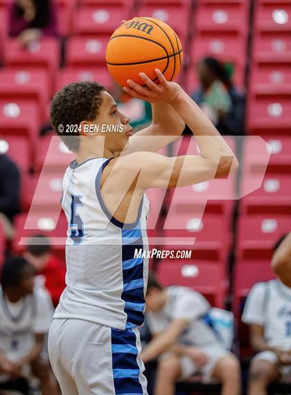 Thumbnail 3 in Lovett vs. Woodland (Region 5-AAAA Tournament) photogallery.