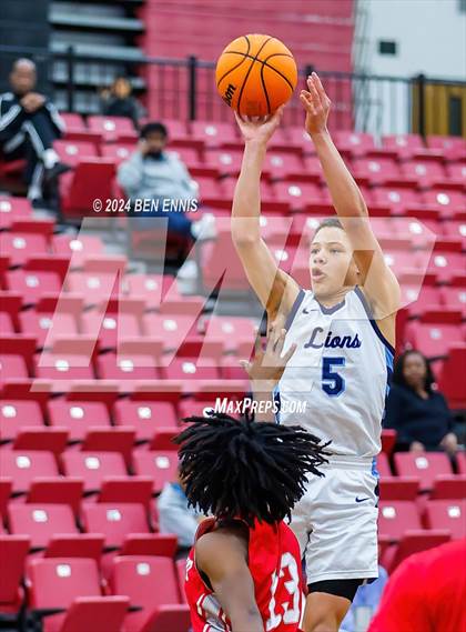 Thumbnail 2 in Lovett vs. Woodland (Region 5-AAAA Tournament) photogallery.
