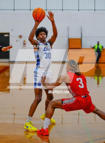 Thumbnail 2 in Lovett vs. Woodland (Region 5-AAAA Tournament) photogallery.