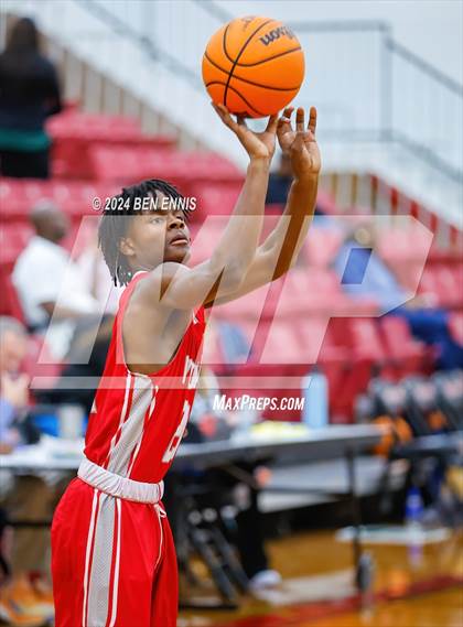 Thumbnail 3 in Lovett vs. Woodland (Region 5-AAAA Tournament) photogallery.