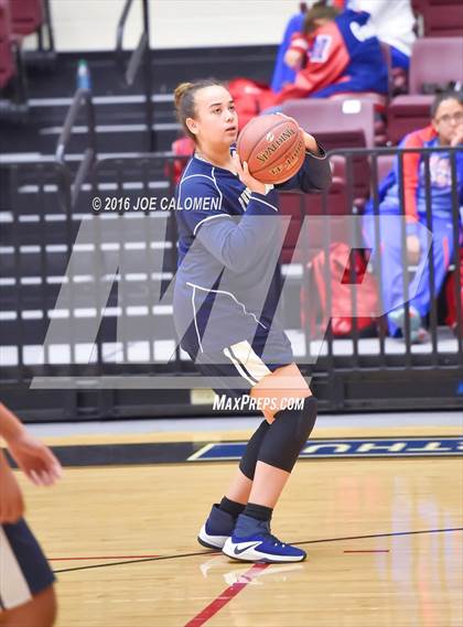 Thumbnail 1 in East Central vs Akins (NEISD Invitational) photogallery.