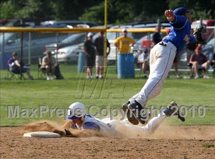 Thumbnail 3 in Newport Central Catholic vs. Highlands (36th District Playoffs) photogallery.