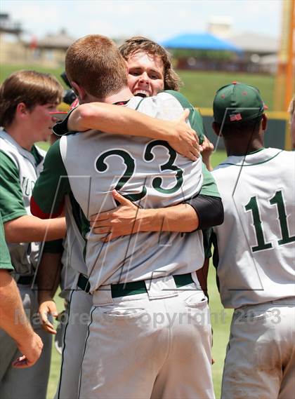 Thumbnail 3 in Fort Bend Dulles vs. The Woodlands (UIL 5A Finals) photogallery.