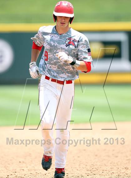 Thumbnail 2 in Fort Bend Dulles vs. The Woodlands (UIL 5A Finals) photogallery.