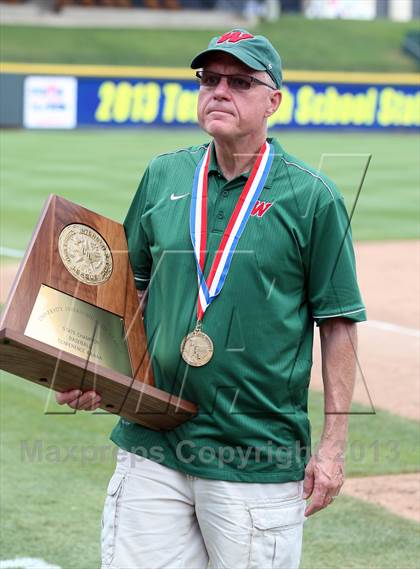 Thumbnail 3 in Fort Bend Dulles vs. The Woodlands (UIL 5A Finals) photogallery.