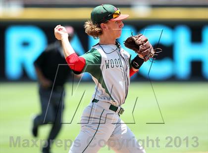 Thumbnail 3 in Fort Bend Dulles vs. The Woodlands (UIL 5A Finals) photogallery.