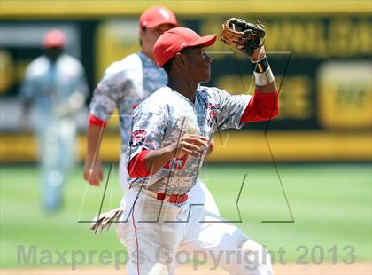 Thumbnail 2 in Fort Bend Dulles vs. The Woodlands (UIL 5A Finals) photogallery.