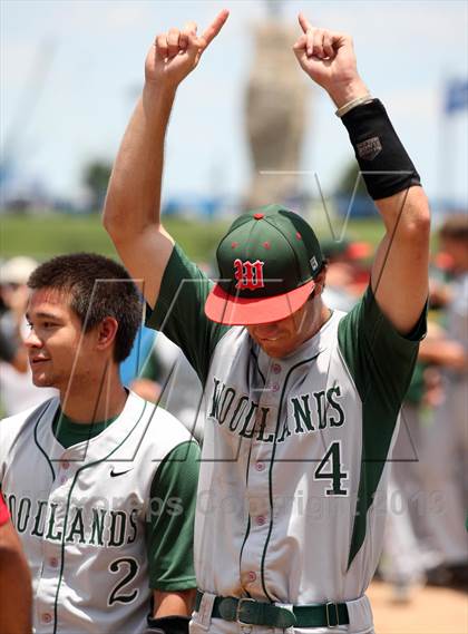 Thumbnail 2 in Fort Bend Dulles vs. The Woodlands (UIL 5A Finals) photogallery.