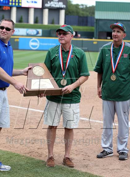 Thumbnail 3 in Fort Bend Dulles vs. The Woodlands (UIL 5A Finals) photogallery.