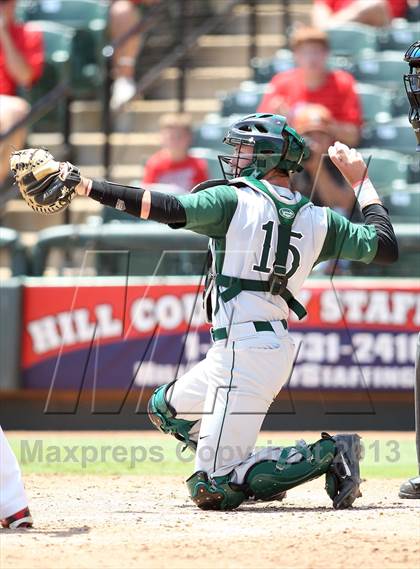 Thumbnail 2 in Fort Bend Dulles vs. The Woodlands (UIL 5A Finals) photogallery.