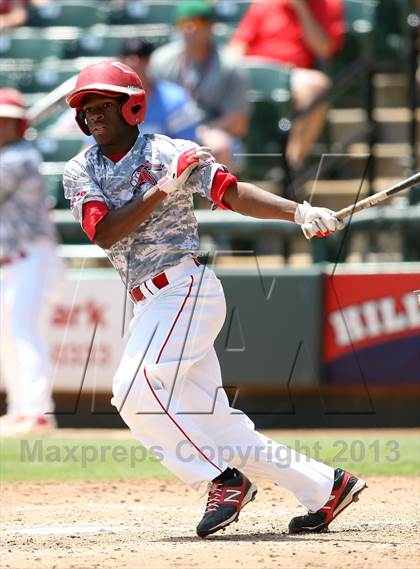 Thumbnail 1 in Fort Bend Dulles vs. The Woodlands (UIL 5A Finals) photogallery.