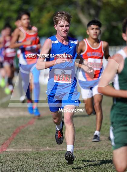Thumbnail 1 in UIL Cross Country 1A Finals (5K) photogallery.