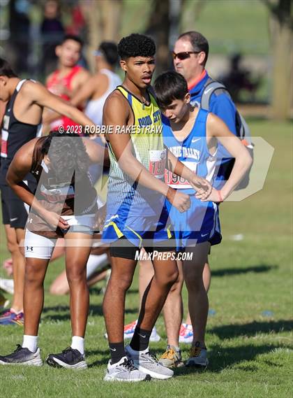 Thumbnail 2 in UIL Cross Country 1A Finals (5K) photogallery.