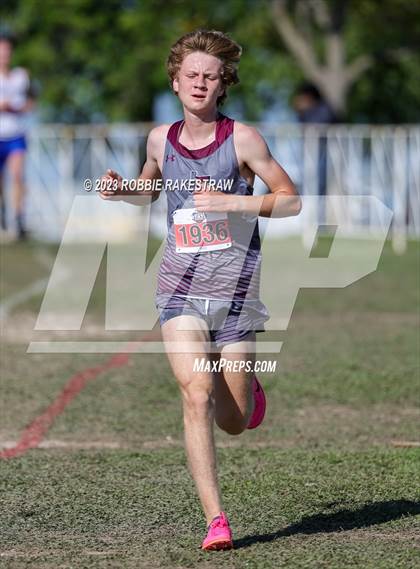 Thumbnail 3 in UIL Cross Country 1A Finals (5K) photogallery.