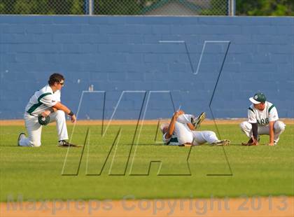 Thumbnail 1 in Marion vs. George West (UIL 2A Region IV Regional Quarter Finals) photogallery.