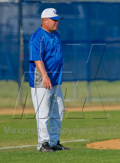 Thumbnail 3 in Marion vs. George West (UIL 2A Region IV Regional Quarter Finals) photogallery.