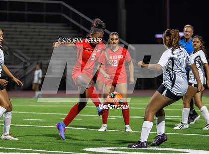 Thumbnail 3 in Doral Academy Red Rock vs. Cimarron-Memorial (NIAA 4A First Round) photogallery.
