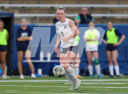 Thumbnail 2 in Walnut Grove vs. Reedy (UIL 5A D1 Area Playoff) photogallery.