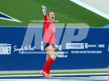Thumbnail 2 in Walnut Grove vs. Reedy (UIL 5A D1 Area Playoff) photogallery.